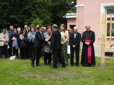 Slavnostno zasadili cepljenko najstarejše vinske trte na svetu 25